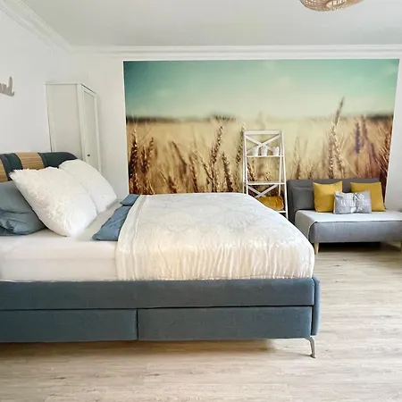 'ein Bett Im Kornfeld', Kueche, 30qm, Souterrain